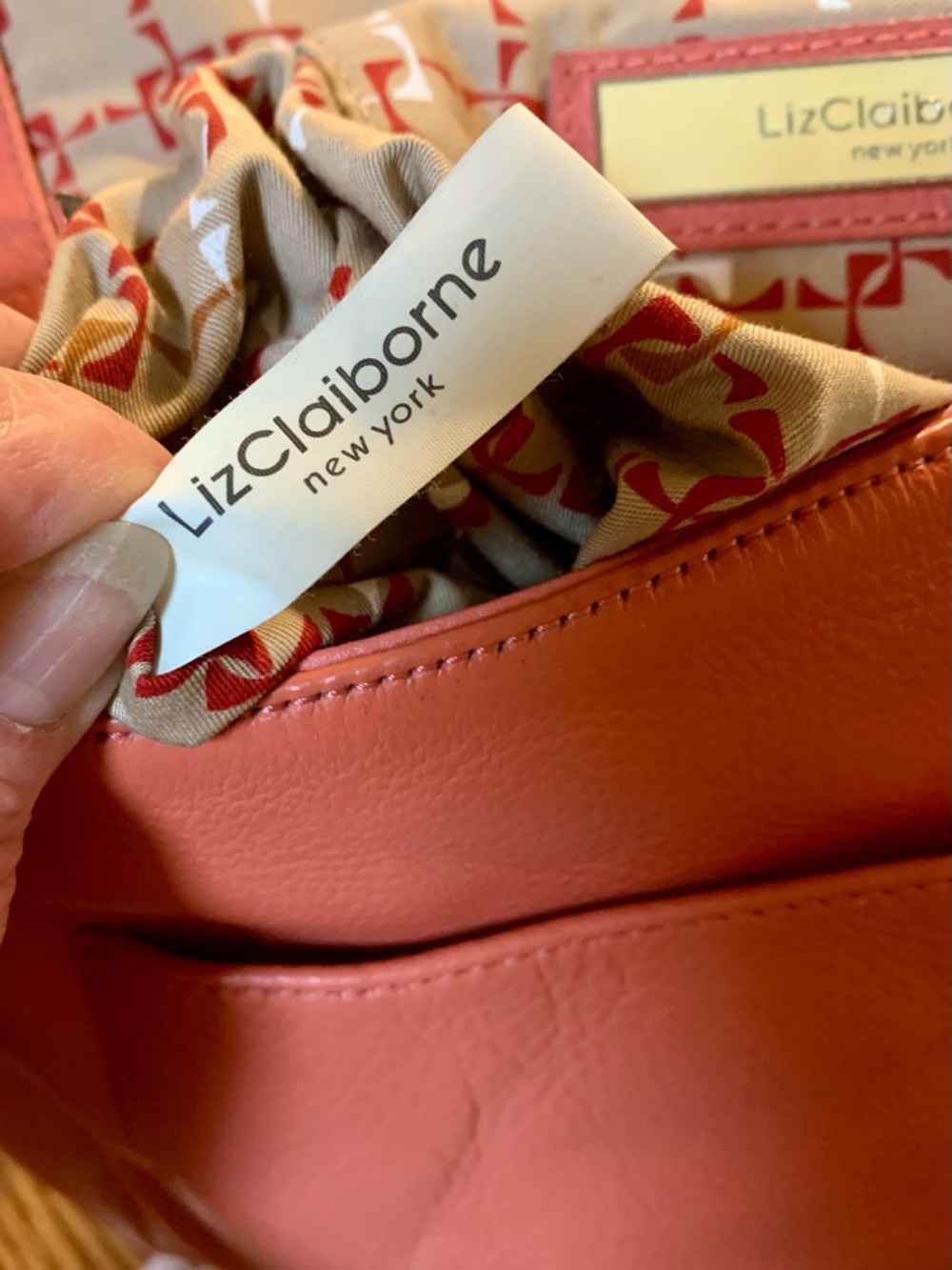Vintage Liz Claiborne Coral Leather Shoulder Bag - Picture 5 of 12